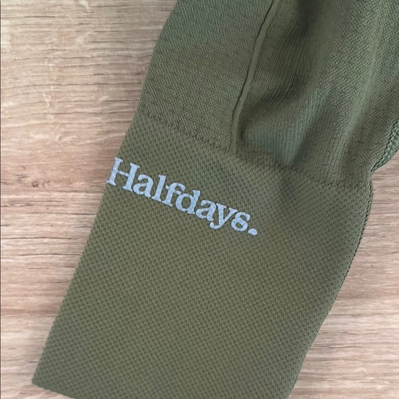 NEW Halfdays Olive Green Base Layer Set Leggings Long Sleeve Top Skiing - Picture 7 of 9